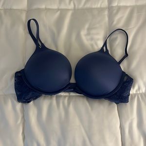 VICTORIA SECRET BRA